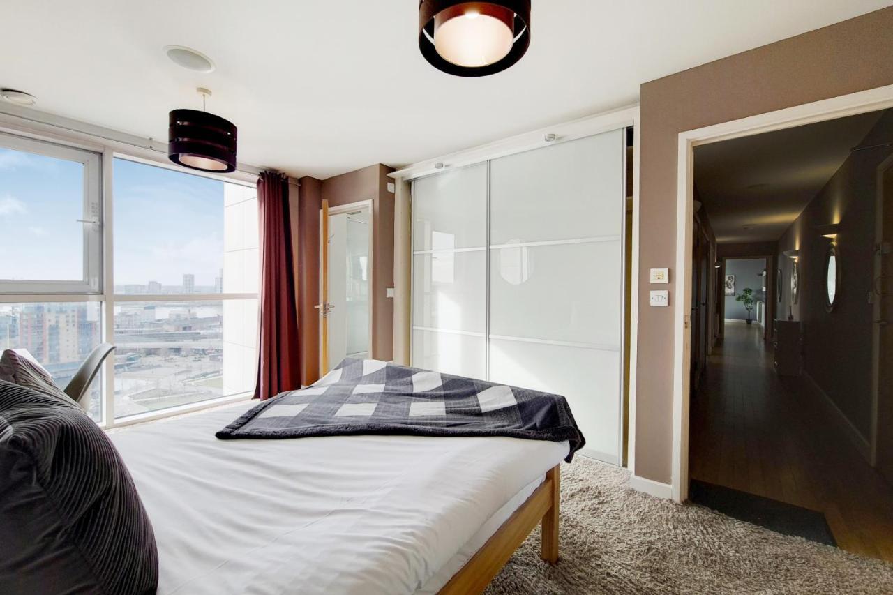 Deluxe Three Bedroom Apartment By London Excel Stays Εξωτερικό φωτογραφία